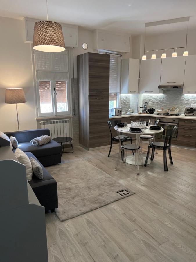 Casa Pepi Appartement Pesaro Buitenkant foto